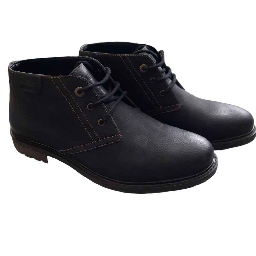 Mens G.H Bass & CO chukka boots size 9.5